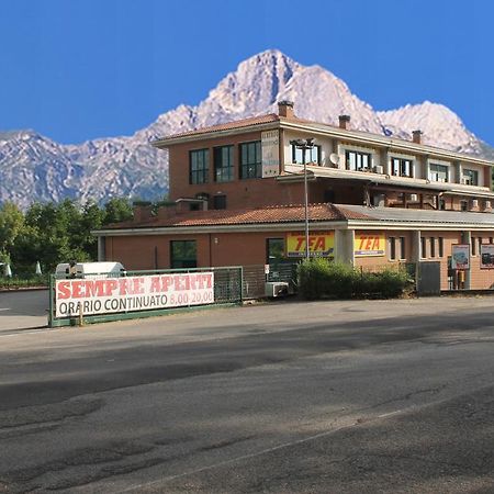 Residence La Piscina Isola del Gran Sasso dʼItalia Dış mekan fotoğraf