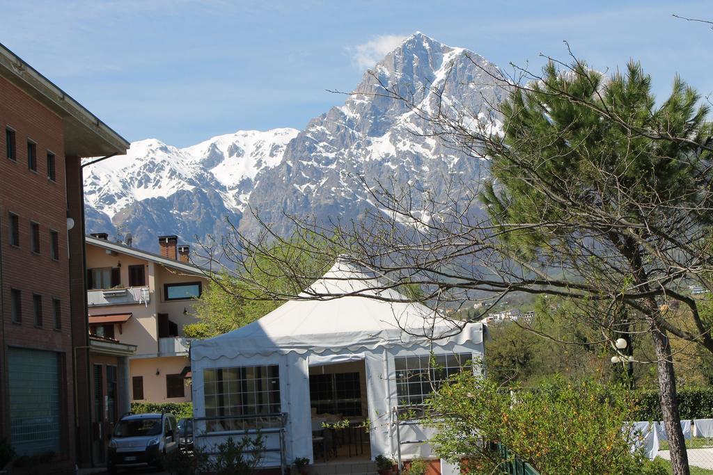 Residence La Piscina Isola del Gran Sasso dʼItalia Dış mekan fotoğraf