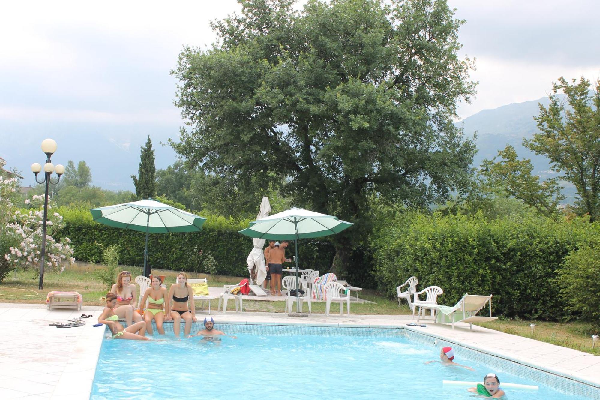 Residence La Piscina Isola del Gran Sasso dʼItalia Dış mekan fotoğraf