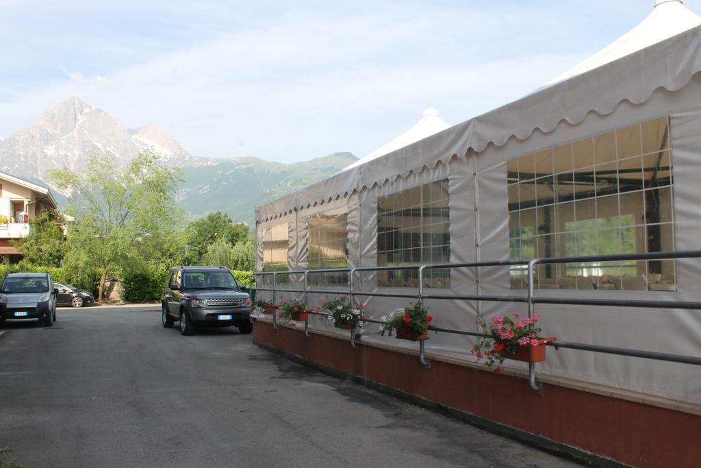 Residence La Piscina Isola del Gran Sasso dʼItalia Dış mekan fotoğraf